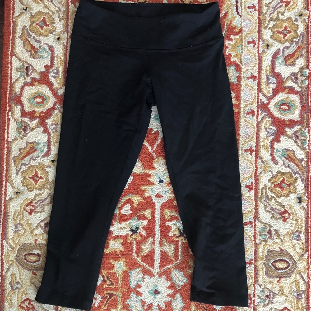 Lululemon crop tight